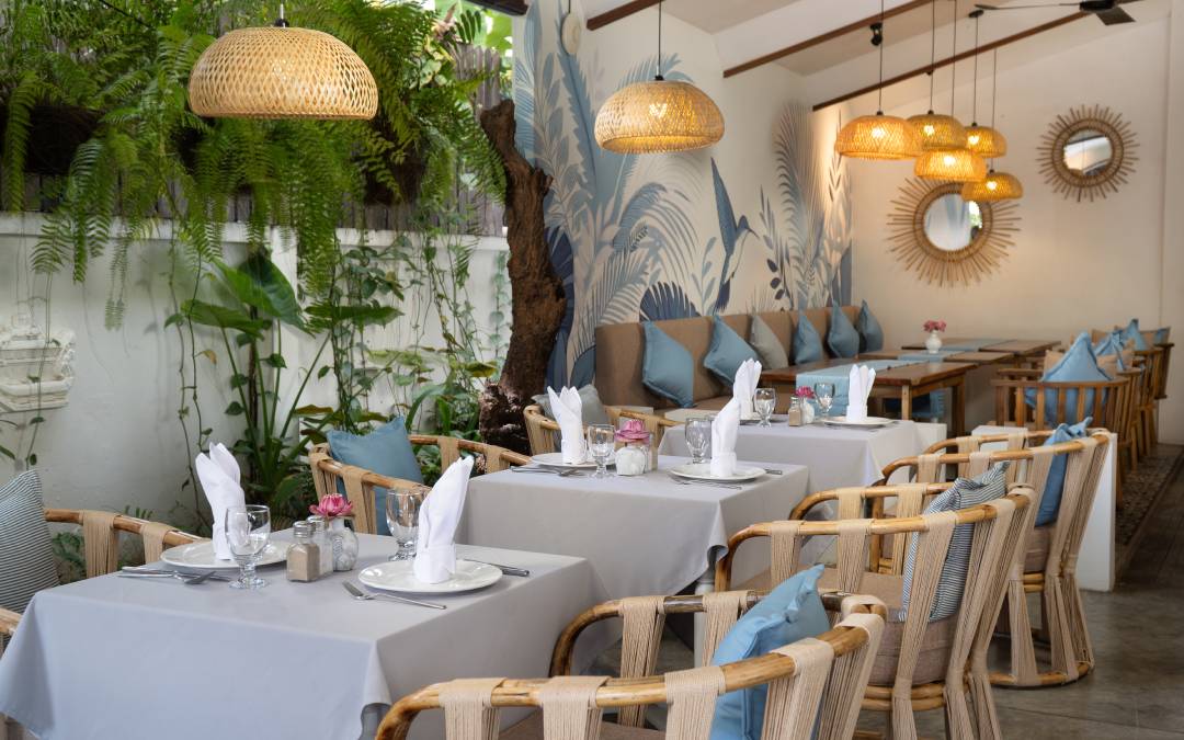 Charming Urban Restaurant Interior