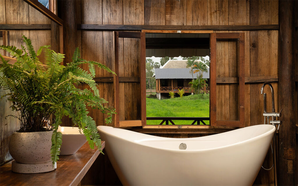 Bathtub