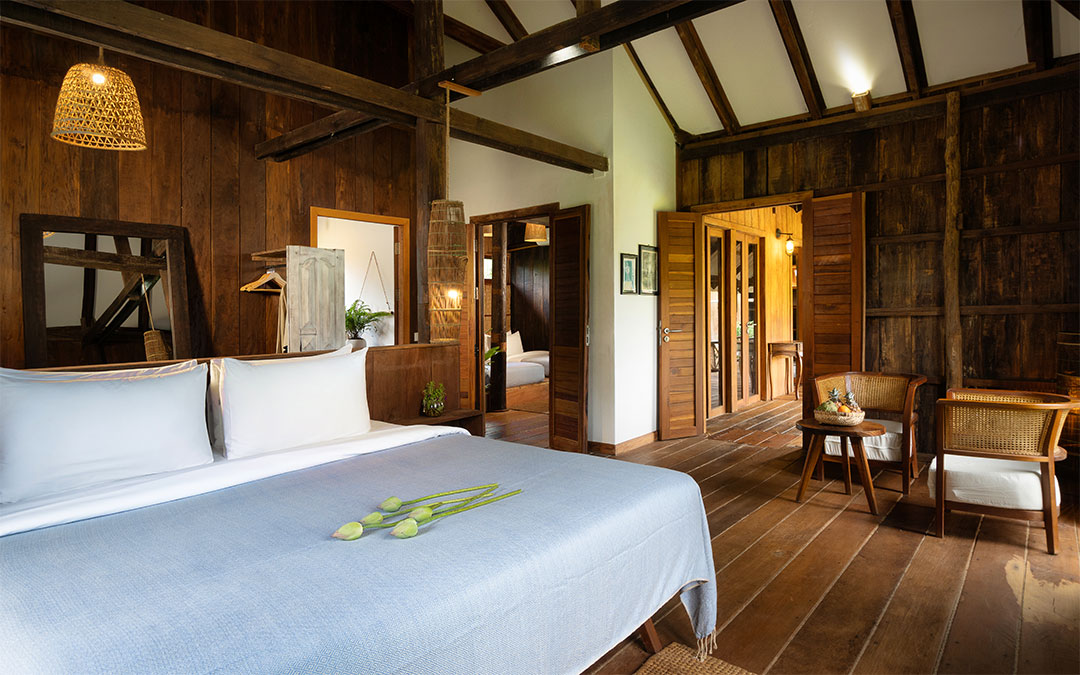 Bedroom of waterfall villa