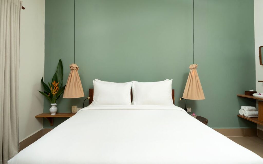 In the room in The Tree hotel is cool and luxury Facilities