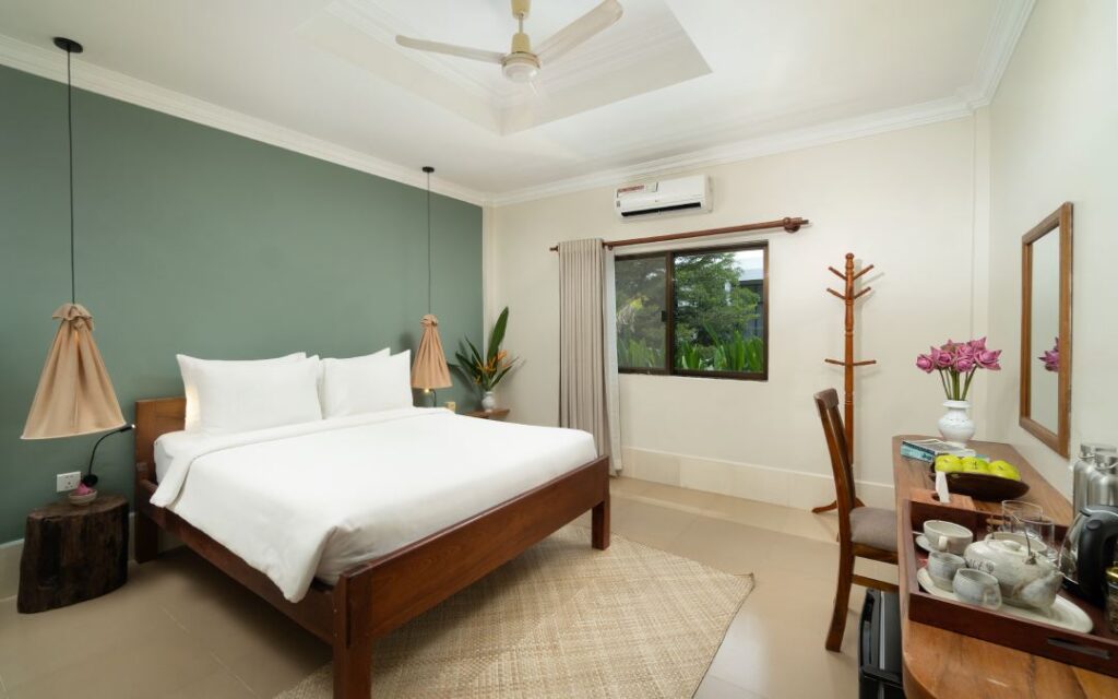 Luxury Rooms in The Tree hotel is luxury it cool place to stay and relax. All of Facilities is so cool and luxury