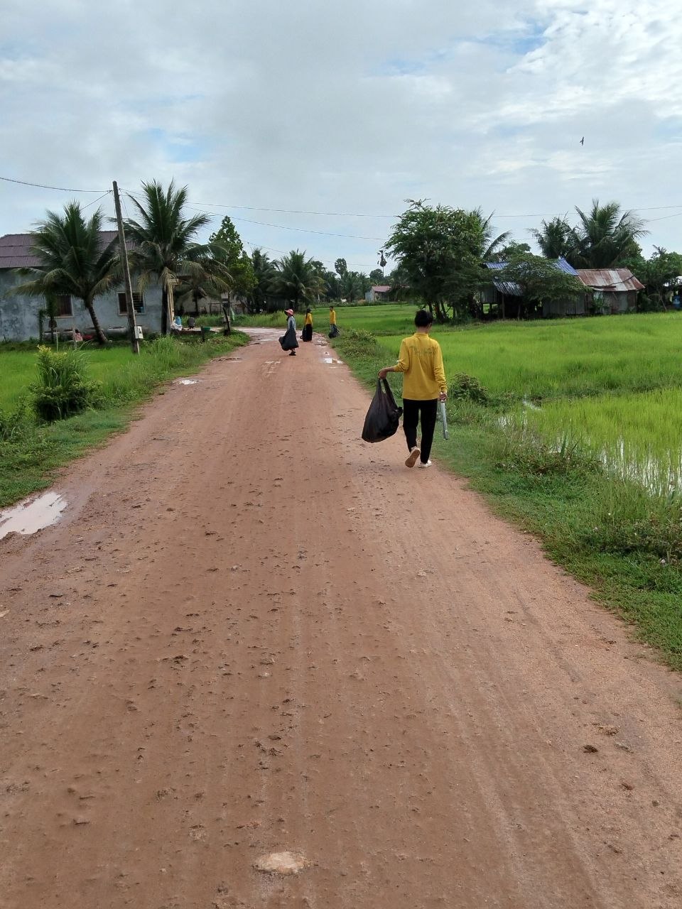 Stay Nature Cleaning activity at Kapmot