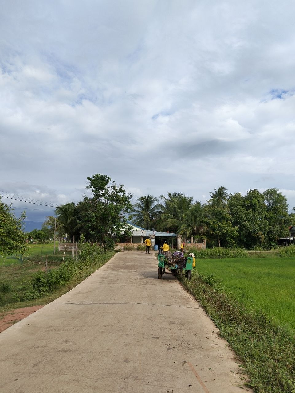 Stay Nature cleaning activity at kampot