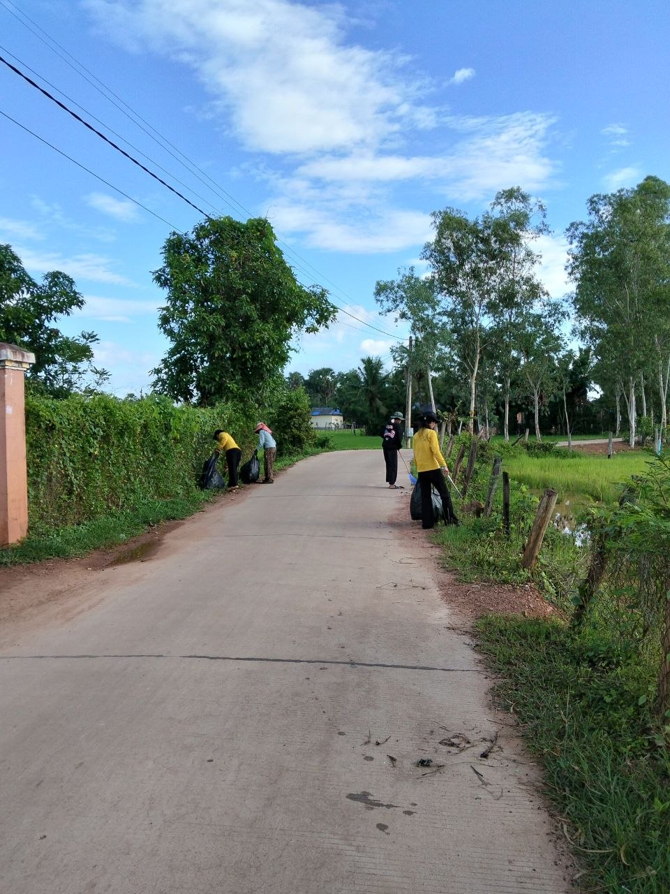 Stay Nature Kampot Cleaning Activity