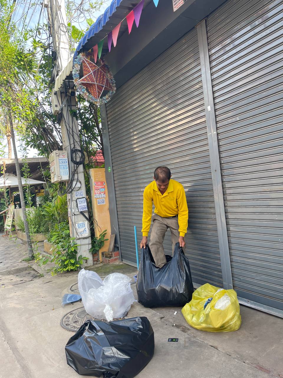 Stay Nature Cleaning Activity