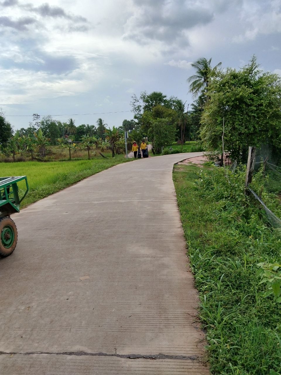 Stay Nature Kampot Cleaning Activity