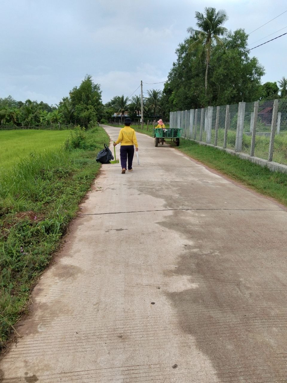 Stay Nature Kampot Cleaning Activity